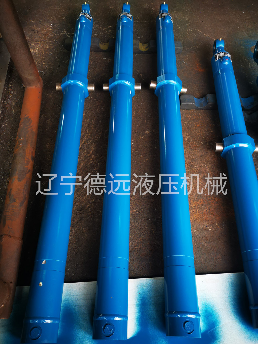 HSGL01系列(lie)液壓缸（中部(bu)鉸軸）