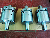 安全(quán)鉗鎖緊液壓(ya)缸